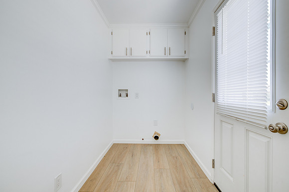 8330 KittyHawk Exterior-021