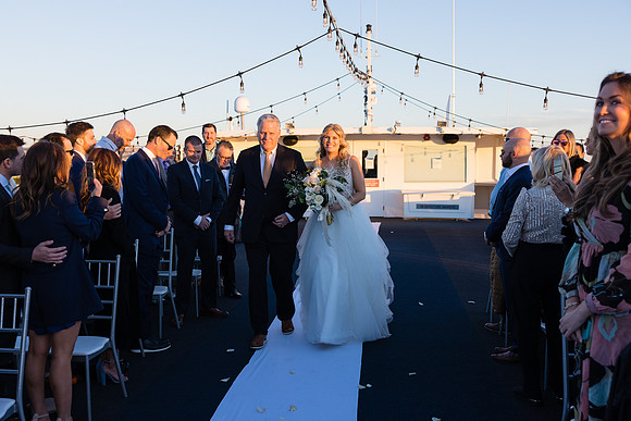 Wedding Photos Endless Dreams - City Experiences By Hornblower-386