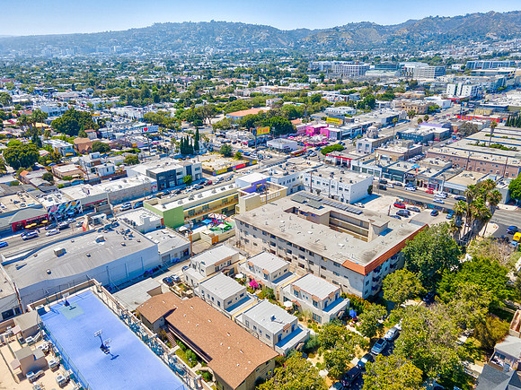 617 N Sycamore Ave Drone-012