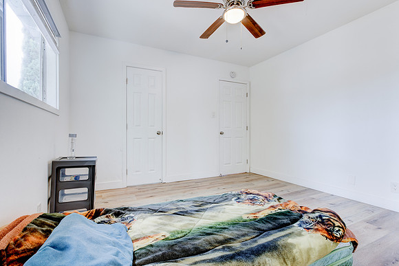 1720 Cerritos Ave-013