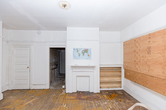 1444 W 22nd St-010