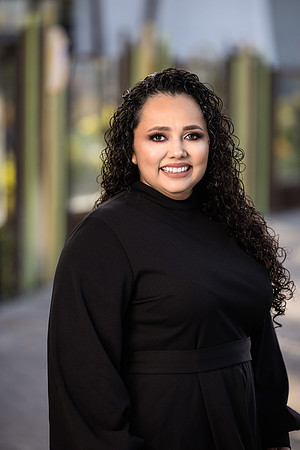 Headshot Photographer Long Beach - Business Headshots-003