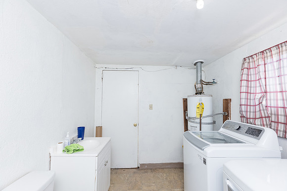 Real Estate Photographer Bellflower 10268 Muroc St-083