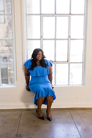 a Dtla headshot photographer