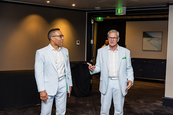 Bob and Byron - Columbia Tower Club-042