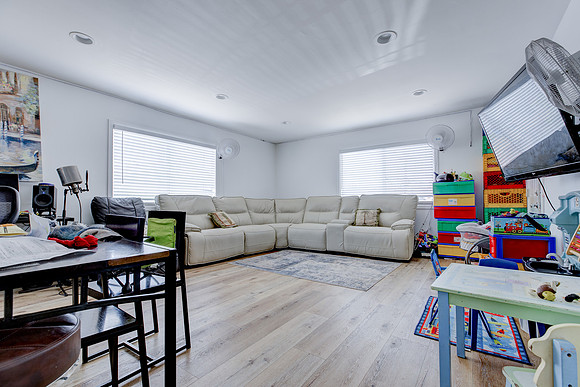 1720 Cerritos Ave-046