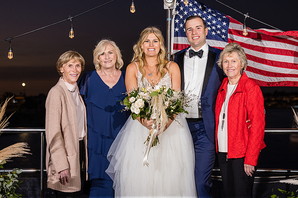 Wedding Photos Endless Dreams - City Experiences By Hornblower-544