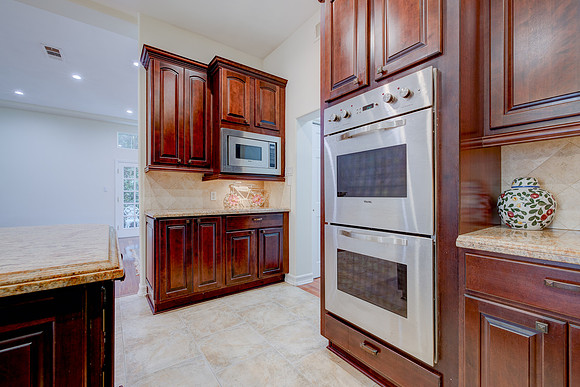 12219 Darlington Ave-Interior-032