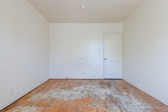 7835 S Normandie Ave-056