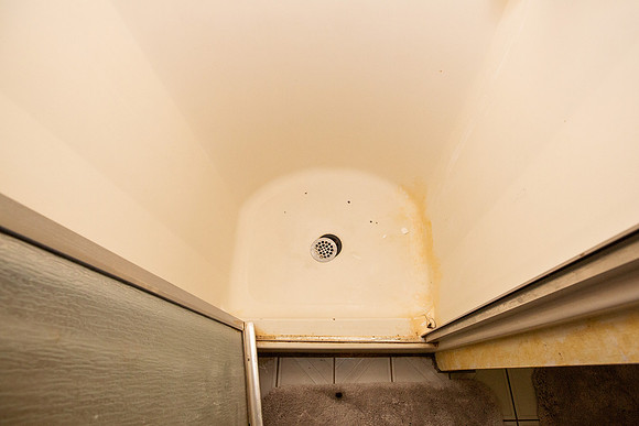 532 S Flower St-25
