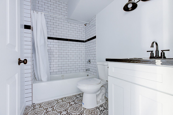 187 W 41st St -037