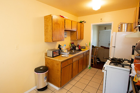 532 S Flower St-70