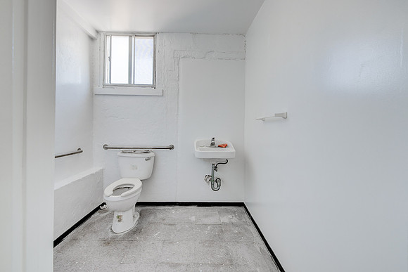 4333 W 147th Interior-12