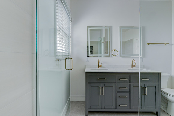 1503 3rd Ave-056
