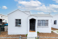 8715 Hooper Ave--002