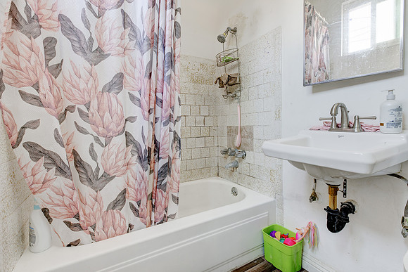 1343 W 96th St-035