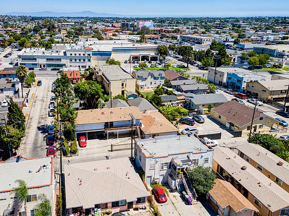 1126 E Arcaida Ct Long Beach Drone-011