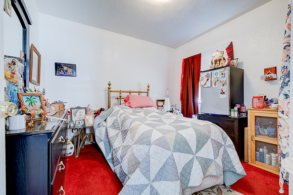 535 W Olive St Inglewood-021