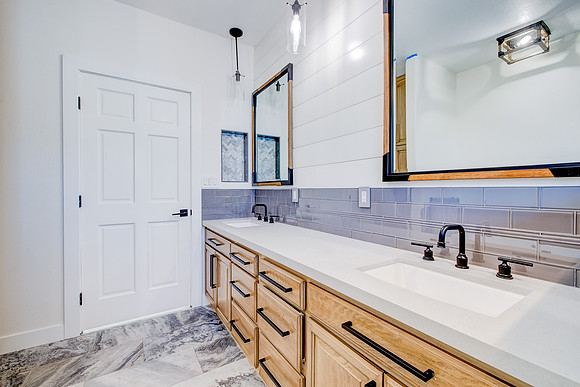 Interior 1852 6th St-88