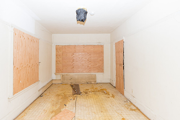 1444 W 22nd St-001