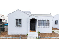 8715 Hooper Ave--003