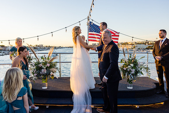 Wedding Photos Endless Dreams - City Experiences By Hornblower-397