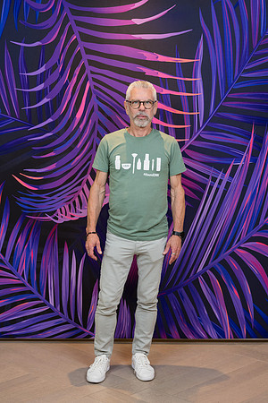 The VEA Newport Beach - DMK Step and Repeat-002