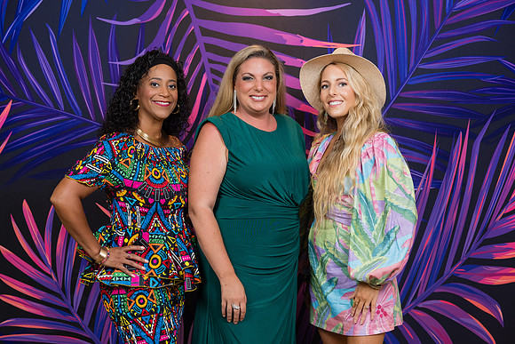 The VEA Newport Beach - DMK Step and Repeat-050