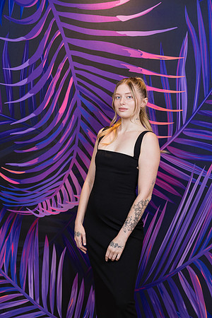 The VEA Newport Beach - DMK Step and Repeat-089