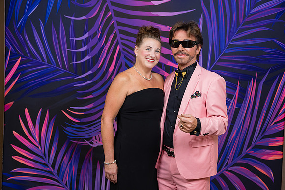 The VEA Newport Beach - DMK Step and Repeat-110