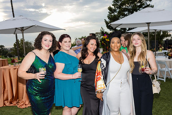 The VEA Newport Beach - DMK Step and Repeat-020