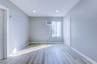 187 W 41st St -003