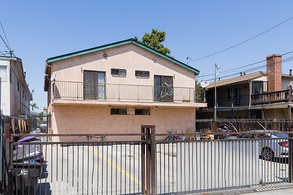 1872 Pine Ave-008
