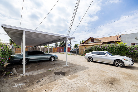 1350 W 88th St Exterior-005