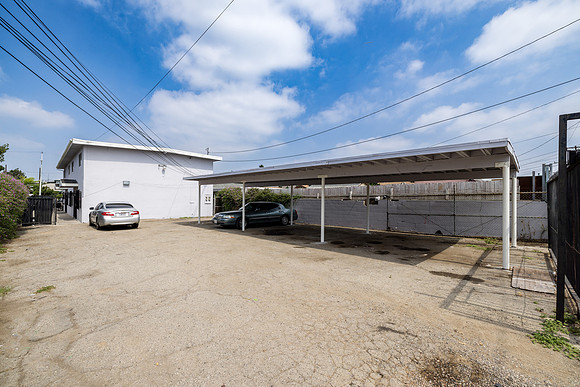 1350 W 88th St Exterior-002