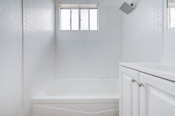 1350 W 88th St Interior-013