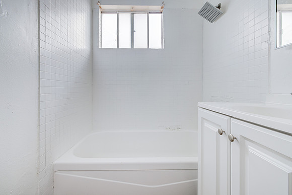 1350 W 88th St Interior-014