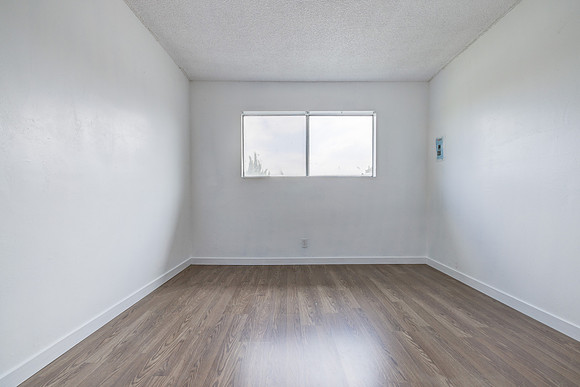 1350 W 88th St Interior-020