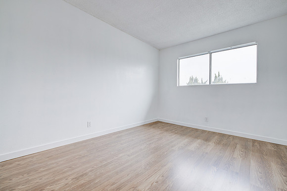 1350 W 88th St Interior-022