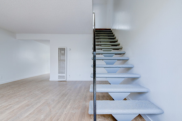 1350 W 88th St Interior-025
