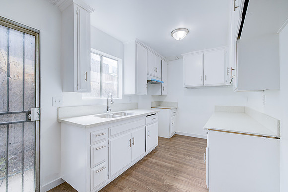 1350 W 88th St Interior-033