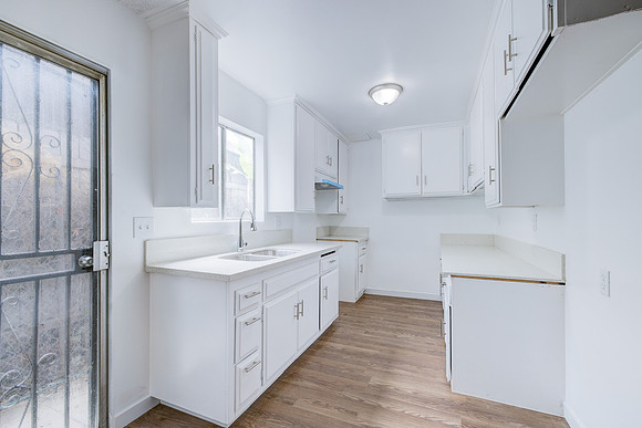 1350 W 88th St Interior-034