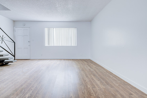 1350 W 88th St Interior-041