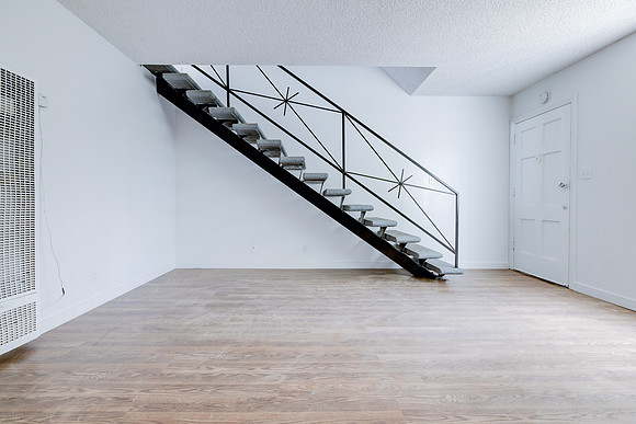 1350 W 88th St Interior-044