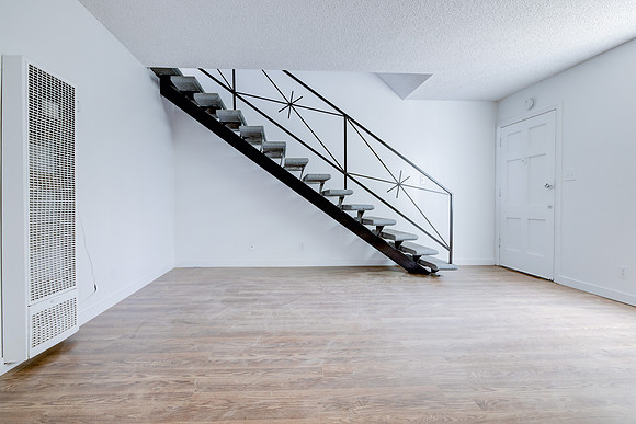 1350 W 88th St Interior-045