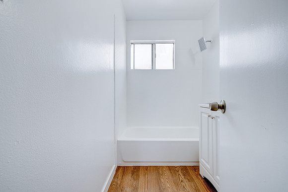 1350 W 88th St Interior-046