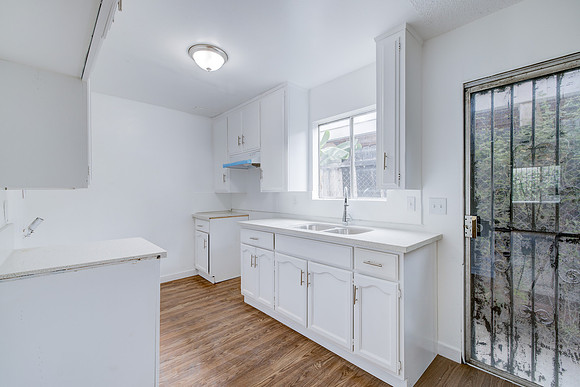 1350 W 88th St Interior-066