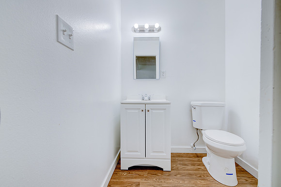1350 W 88th St Interior-071
