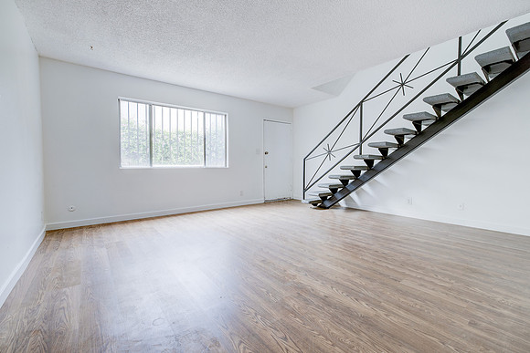 1350 W 88th St Interior-073