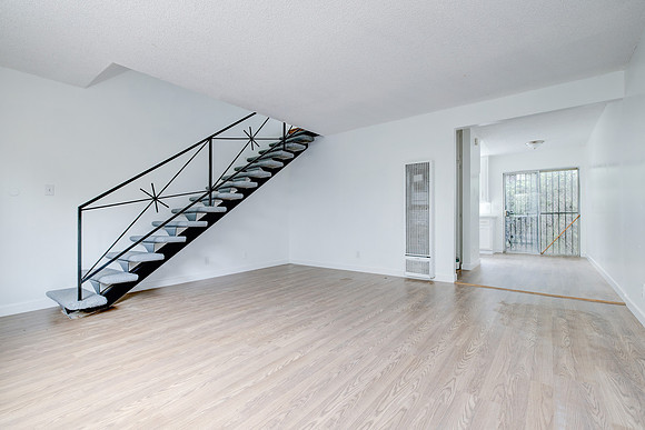 1350 W 88th St Interior-076